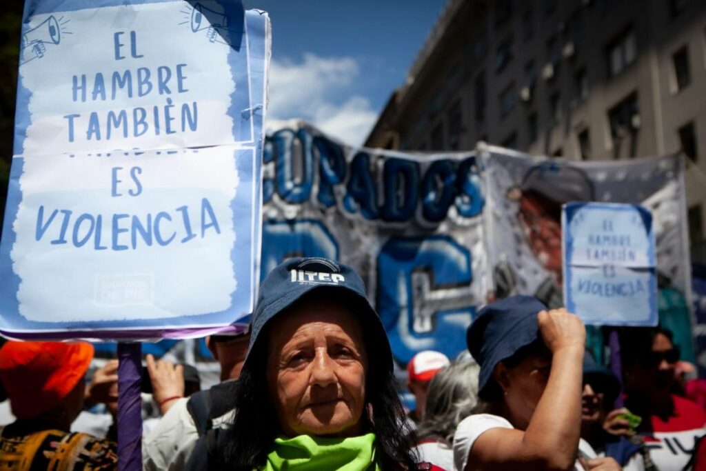 Los Movimientos Sociales Reclaman En La Calle Una Navidad Sin Hambre