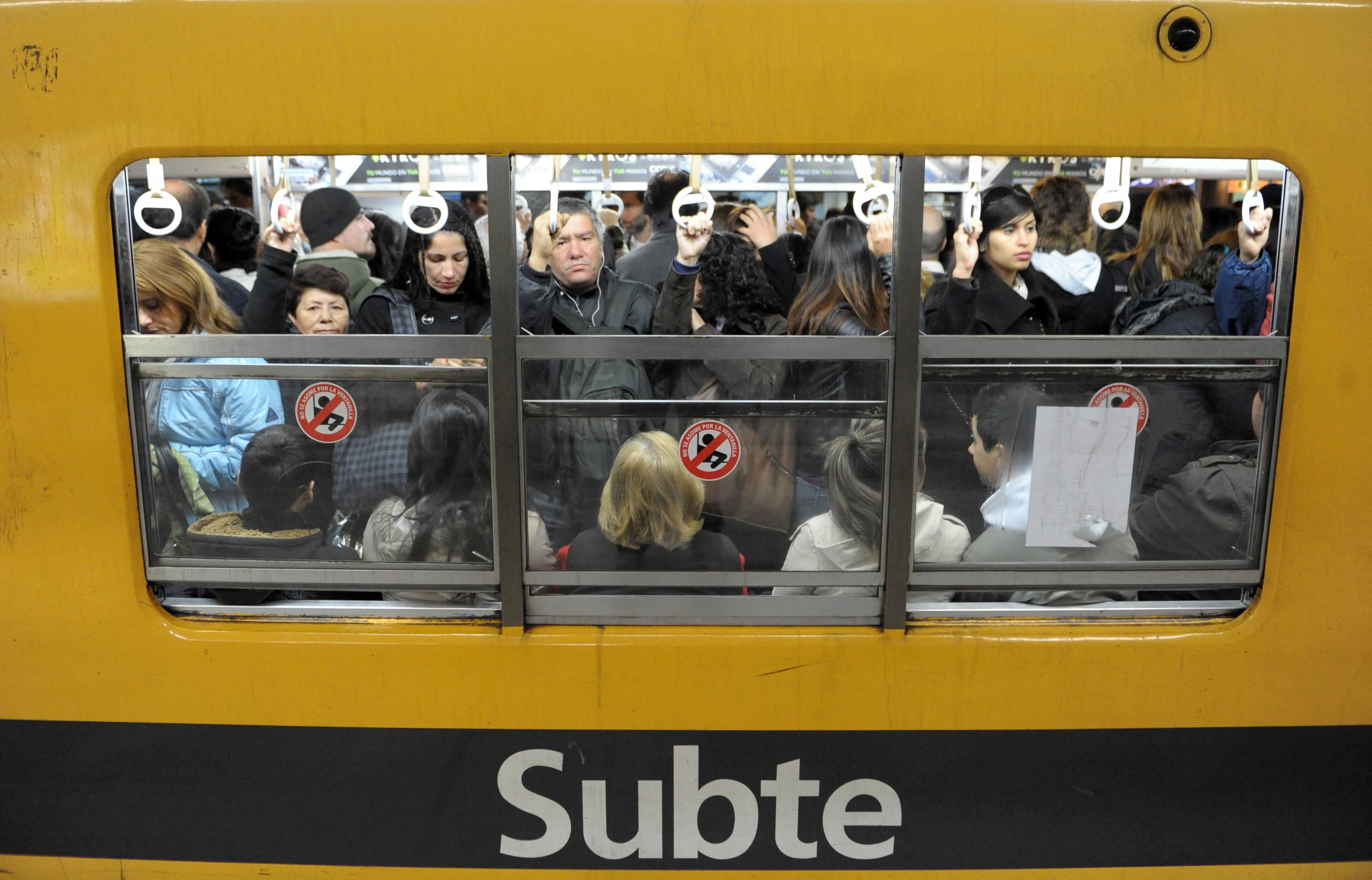 Subte: más caro y con peor servicio