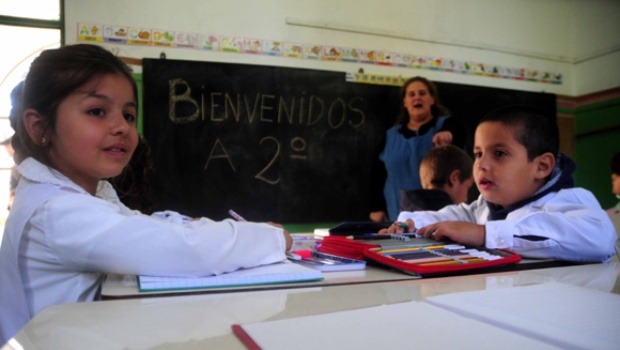 Comienzan más paritarias docentes