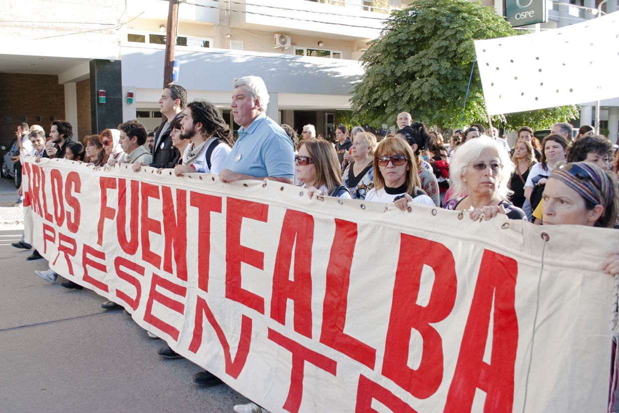 Fuentealba: seguirán buscando responsables políticos