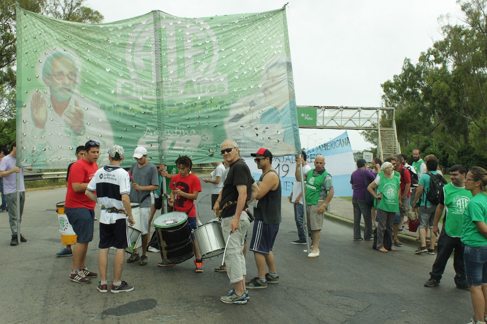 Marcha contra despidos y falta de trabajo en Patagones