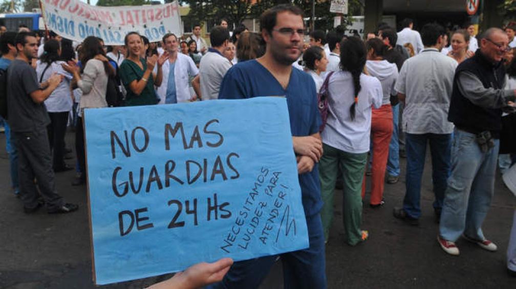 Médicos residentes cordobeses pararon por salarios dignos