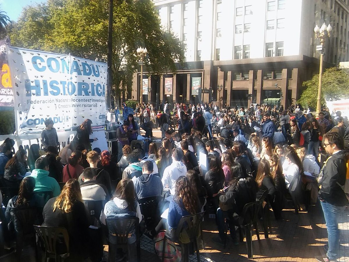 Volvieron a ofrecer 18% a los docentes universitarios que van a un paro de 48 horas