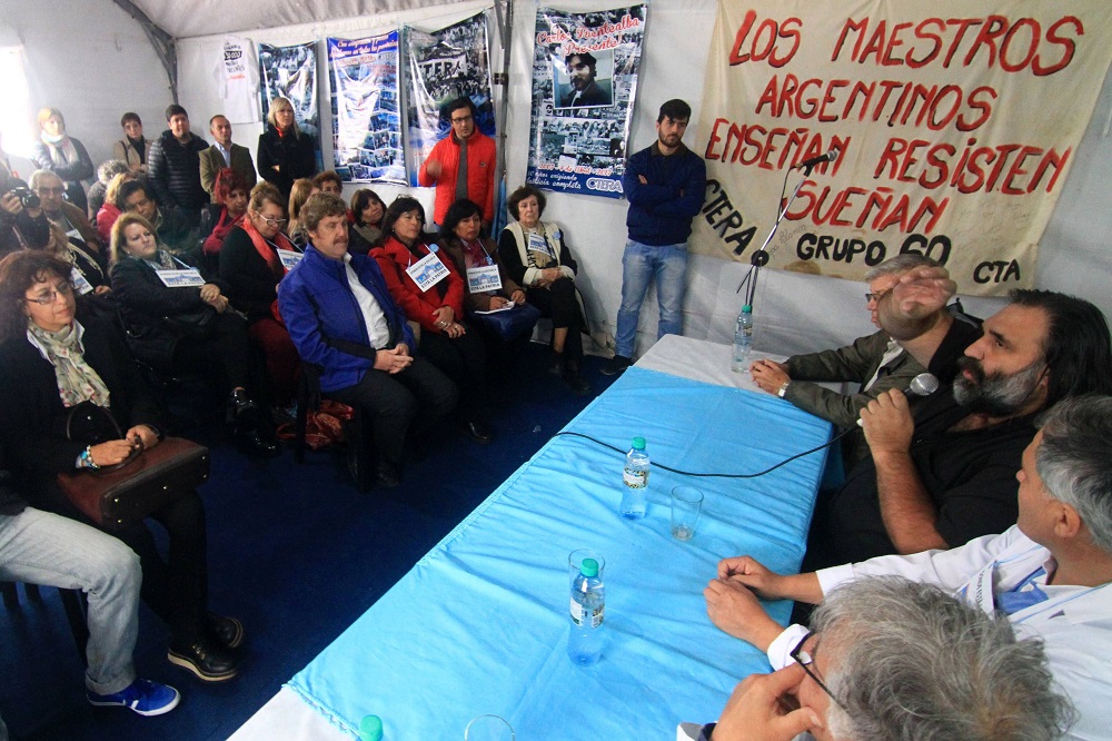 La Escuela Itinerante llegó a Corrientes y mantiene su reclamo por la paritaria nacional