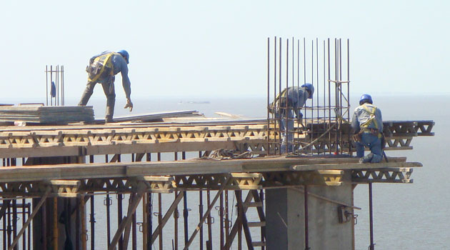 La construcción, el brote verde que entusiasma al Gobierno