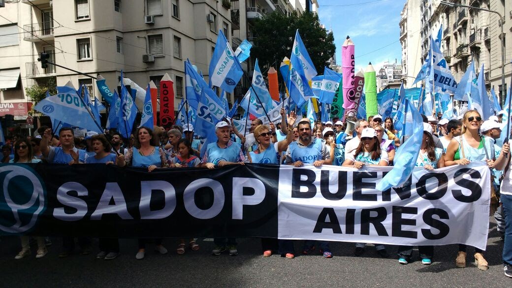 Docentes privados calificaron la reforma de «flexibilización laboral»