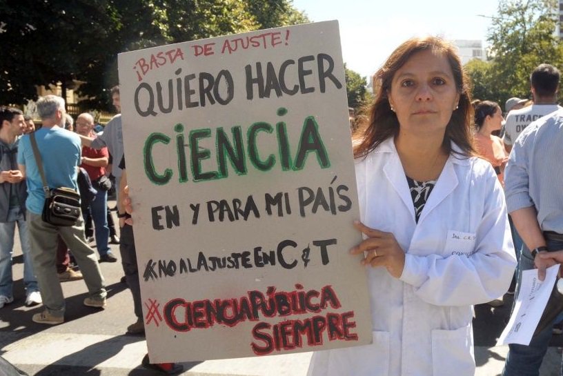 Ajuste en Ciencia y Técnica: “En dos años se perdieron más de cuatrocientos cargos en Conicet”