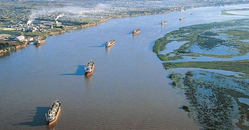 Denuncian violaciones a los derechos laborales en la Hidrovía Paraná-Paraguay