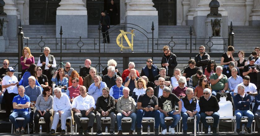 La CGT apuntó a Javier Milei por desatar la corrida cambiaria: «Hay que meterlo en cana por sedición y desestabilización»