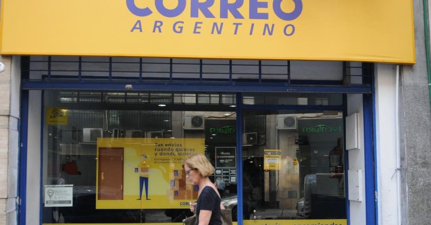 Correo Argentino: En su anhelo privatizador, el Gobierno busca reducir la planta con más de 7.300 despidos