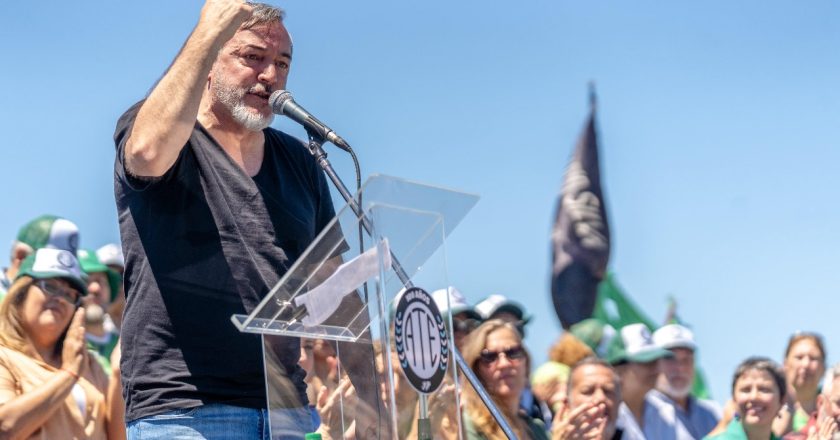 «Viene por los puestos laborales y por los derechos sociales», el pronóstico del gremio de estatales tras el discurso de asunción presidencial