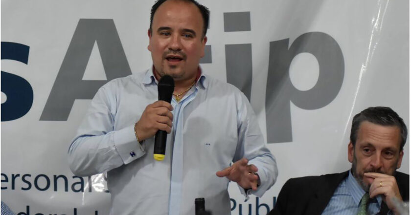 Julio Estevez dio la nota, dijo que sus afiliados fueron a trabajar en la huelga general y calificó de «patoteros» a quienes pararon