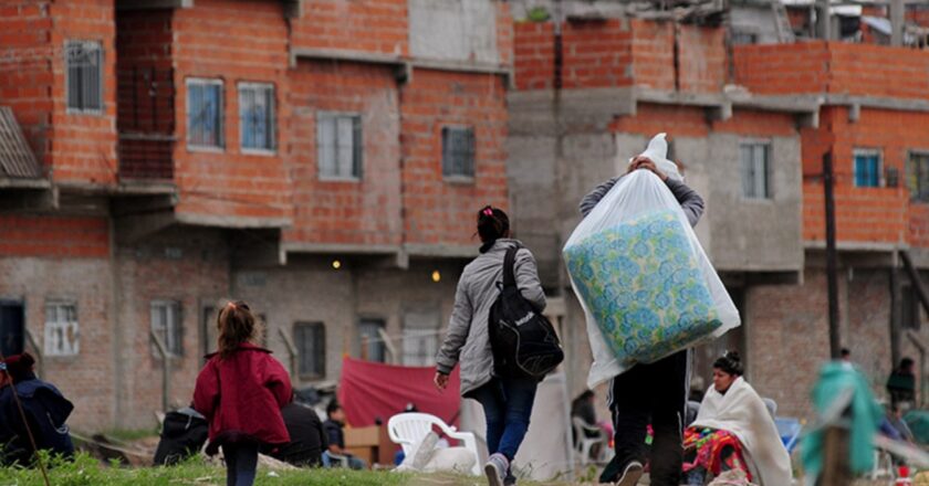 Sin pan y sin trabajo: UNICEF alerta que en la Argentina 1 millón de chicos se van a dormir sin cenar mientras 4,5 millones de adultos saltea alguna comida