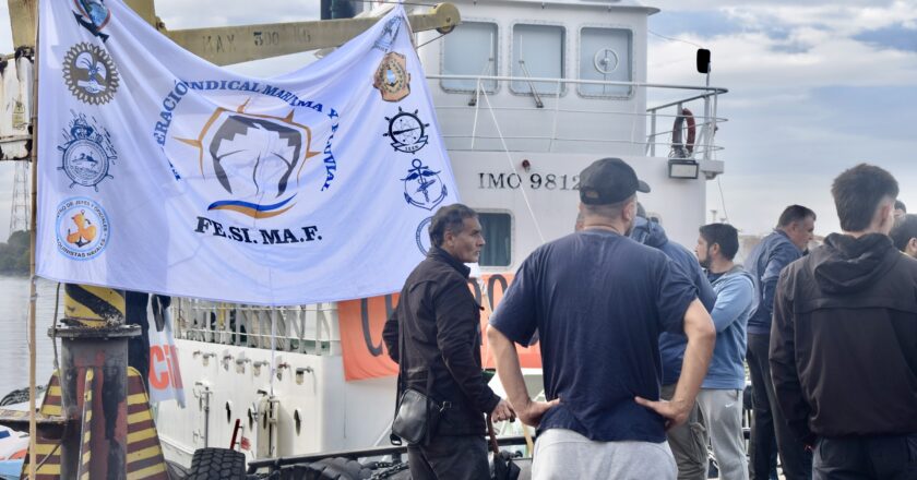 Trabajadores Marítimos y Fluviales movilizan al Congreso y la Fesimaf realizará asambleas en contra de la Ley Bases