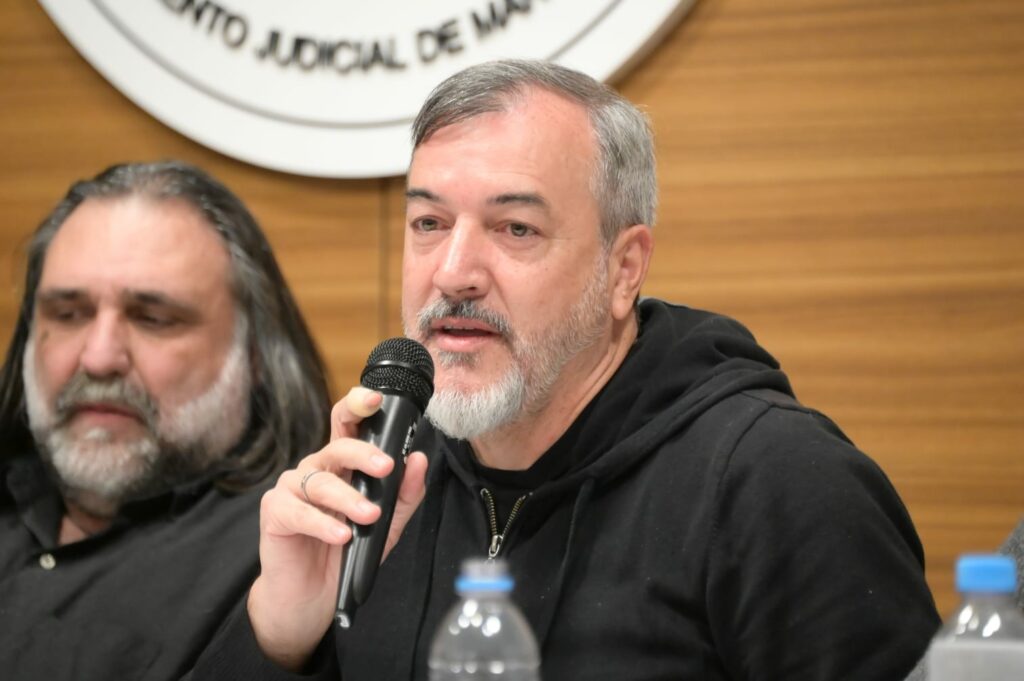 ATE se prepara para dar una nueva pelea y advierte que "el cierre de organismos que impulsa Sturzenegger no sólo es un ataque a los estatales, sino a toda la sociedad"