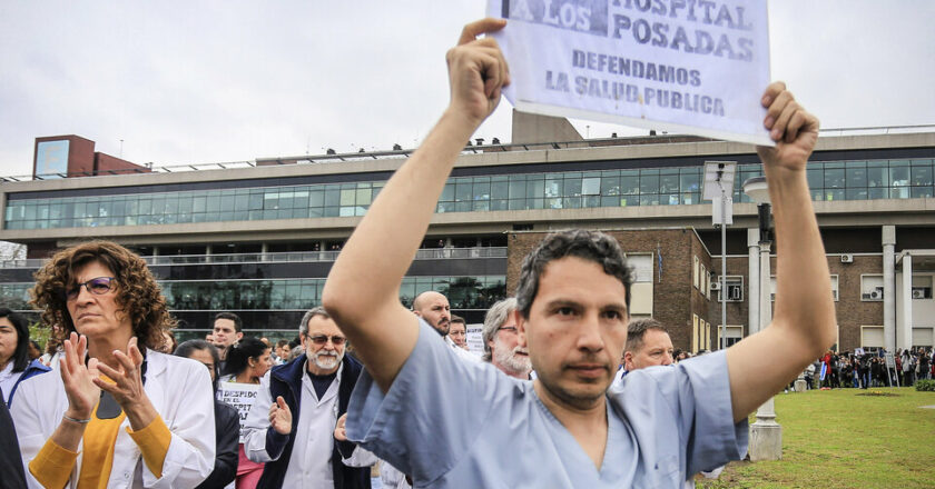Los trabajadores del Posadas van al paro este jueves contra los despidos masivos en el Hospital