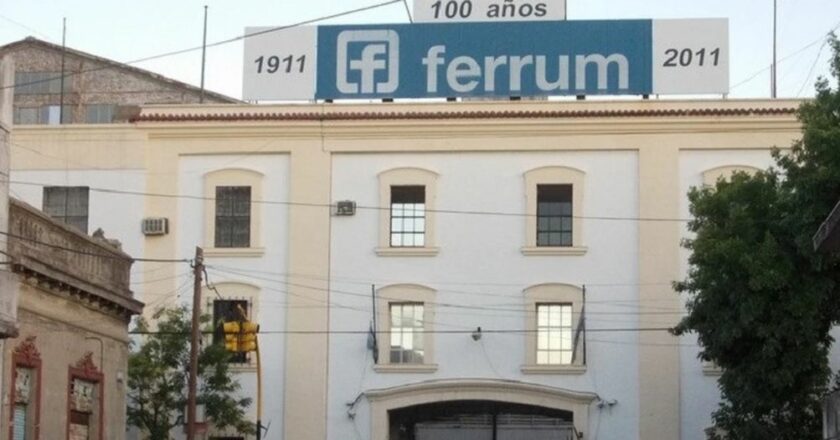 Caída en la construcción: Ferrum paraliza su fábrica de Pilar porque ya no tiene donde almacenar mercadería