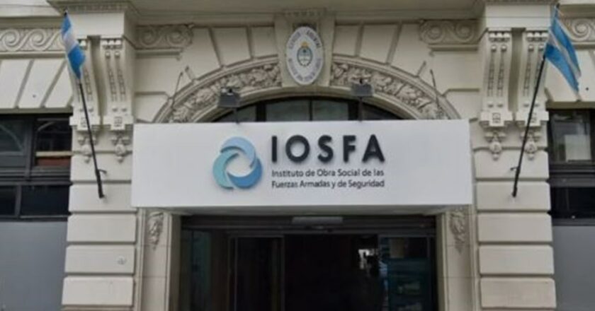 Alerta en IOSFA: denuncian más de 300 despidos, pese a aprobar el examen de idoneidad y el ingreso de nuevos funcionarios con «super sueldos»