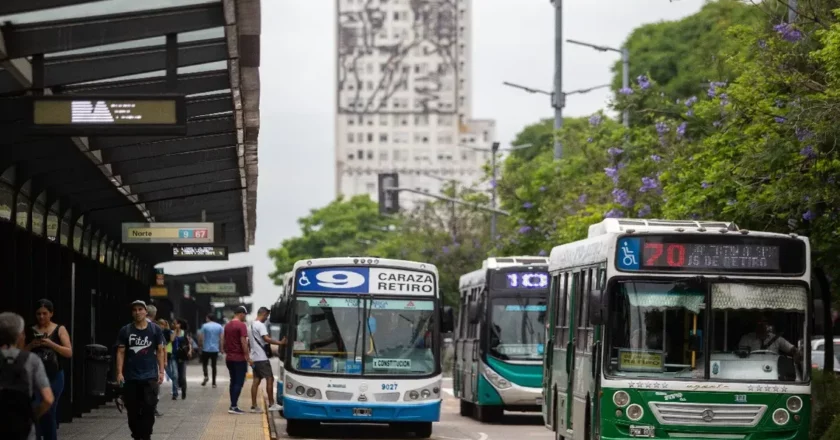 La UTA denuncia que la desregulación del transporte de larga distancia y el direccionamiento de subsidios a DOTA están generando despidos en la actividad