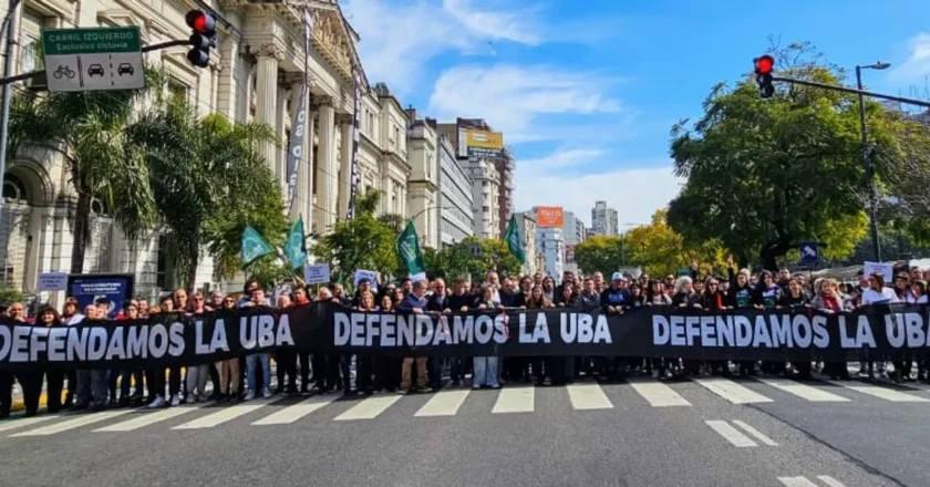 Otra jornada de protesta: «Sin docentes y no docentes bien remunerados, la educación pública en las universidades es inviable»