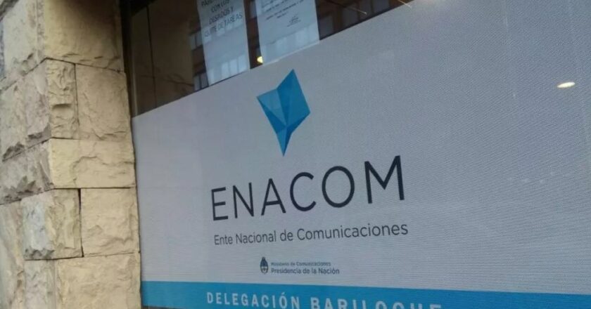 Bariloche: La Justicia forzó la reincorporación de dos empleados de Enacom despedidos en abril pese a contar con protección gremial