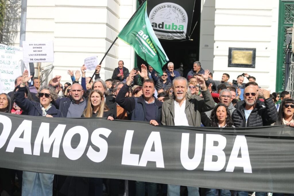 Otra jornada de protesta: "Sin docentes y no docentes bien remunerados, la educación pública en las universidades es inviable"