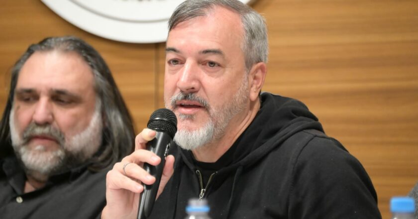 «Nosotros formamos parte de un sindicalismo que no cree que lanzar un plan de lucha es presentar un amparo», disparó Rodolfo Aguiar