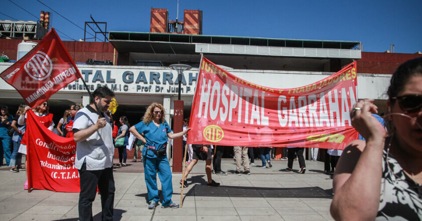 En medio de otra huelga, empleados del Garrahan comunicaron que se suicidó un trabajador del hospital por la grave situación económica que atravesaba