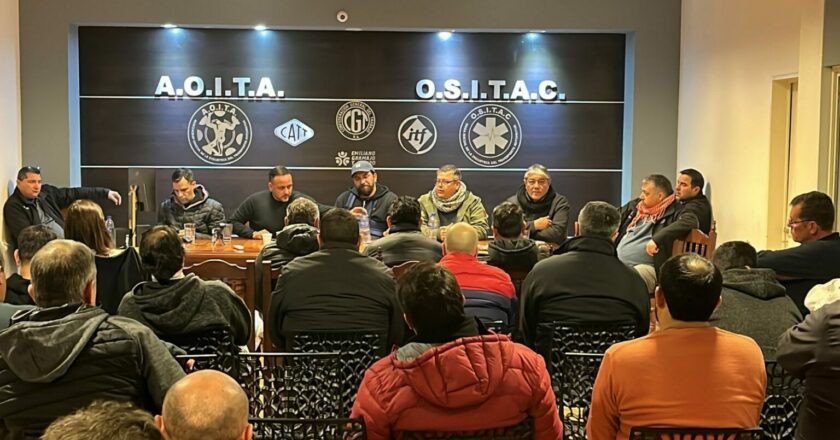 Como muestra de buena fe, choferes descartan medidas de fuerza para este fin de semana y habrá transporte interurbano en Córdoba