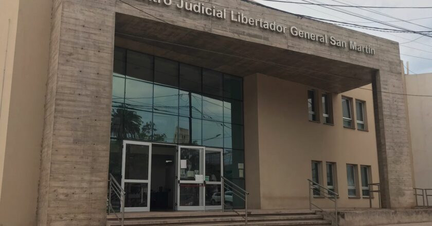 Los judiciales denuncian por violencia laboral y de género al Juez Brissolese de San Martín