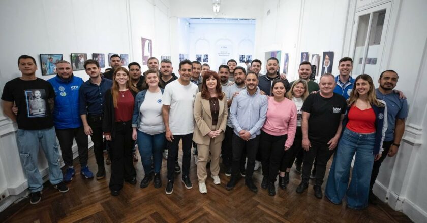 CFK se reunió con dirigentes de la Juventud Sindical, les pidió un esfuerzo por representar al movimiento obrero y advirtió: «Vienen momentos muy difíciles»