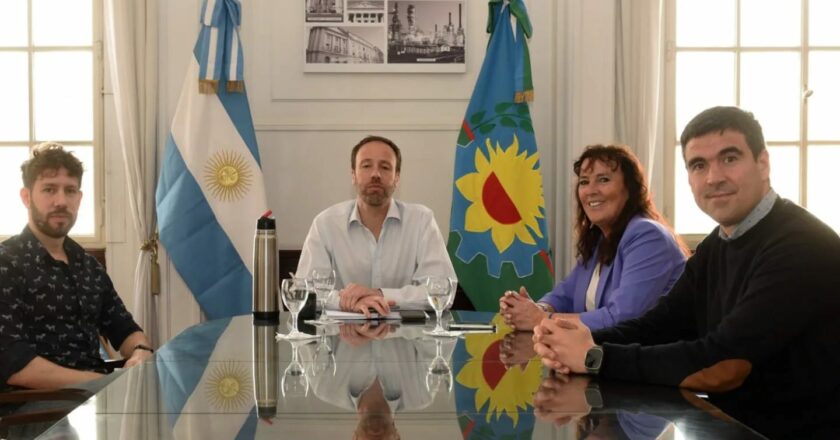 El ministro de Economía bonaerense, Pablo López, se reunió con Fabiola Mosquera con foco en la caída de recaudación tributaria