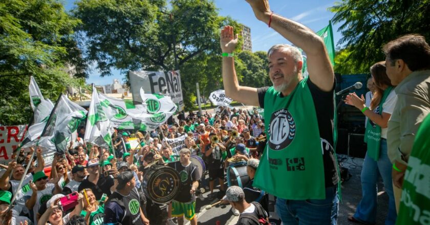 ATE lanzó un paro en universidades y cese de tareas en todos organismos para marchar el miércoles contra el veto al presupuesto