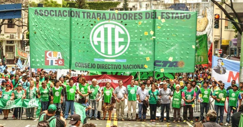 ATE demandó ante la Justicia que se declare la inconstitucionalidad del capítulo de la Ley Bases que aniquila la estabilidad en el empleo público