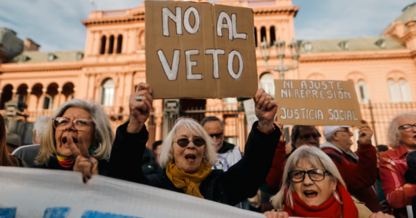 Amnistía Internacional, a los Diputados que fueron al asado de Milei por votar contra el aumento a los jubilados: «¿Sabrán los «87 héroes» lo que es cenar con $781.80?»