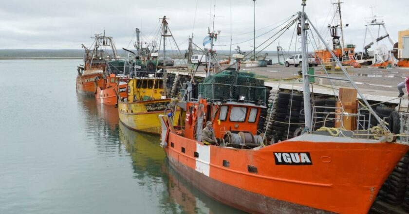 Sin acuerdo salarial, el gremio de Marítimos va aun paro total en el sector de la pesca y avisa que ningún buque soltará amarras