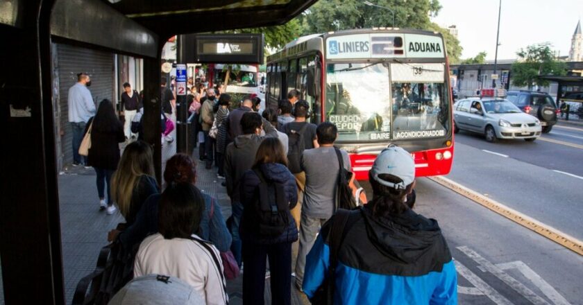 Malestar en la UTA porque los empresarios del transporte no presentaron ninguna propuesta de aumento salarial: «Necesitamos respuestas»