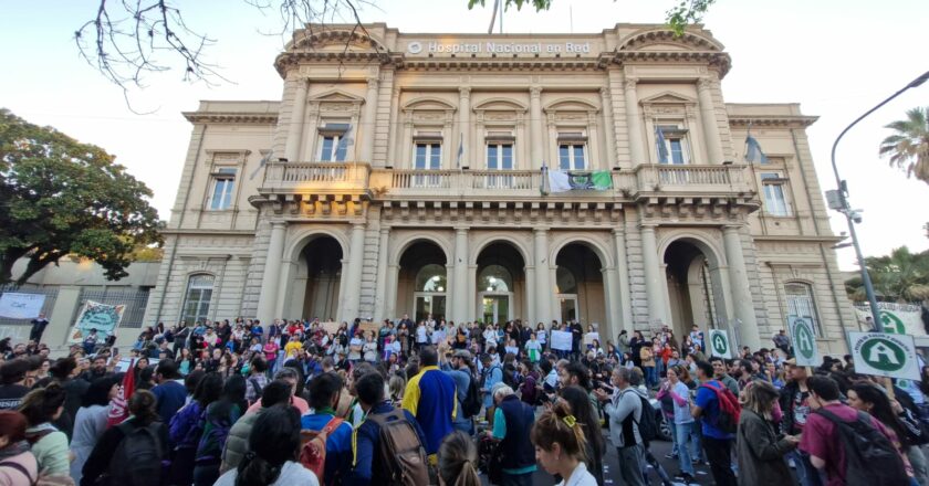 ATE definió avanzar en la toma del Hospital Laura Bonaparte ante el anuncio de cierre