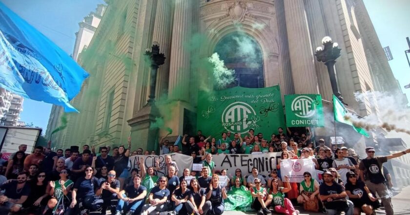 ATE nacional cuestionó al gobernador Pullaro por allanamientos y detenciones ilegales luego de rechazar las paritarias