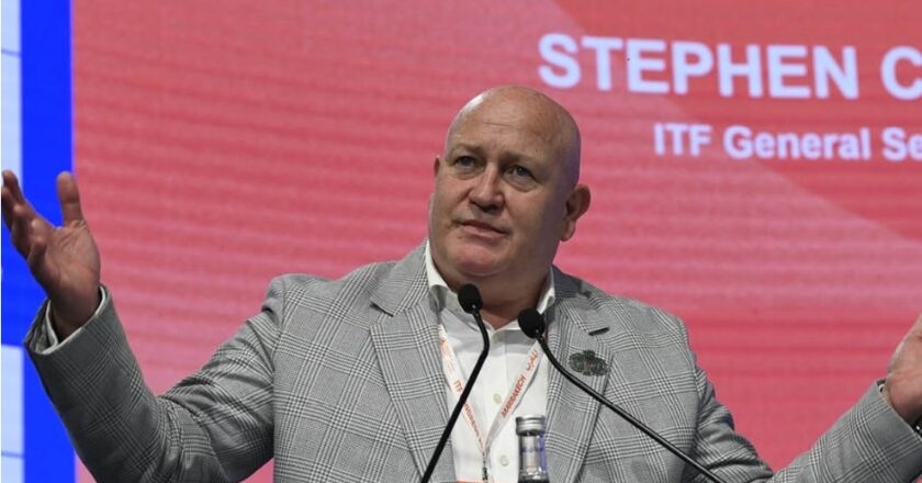 Stephen Cotton, dirigente de la Federación de Global de Transporte ITF, apoyó el paro y le envió una carta al presidente en la que criticó las políticas del Gobierno contra los sindicatos