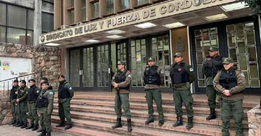 Acusados de asociación ilícita, defraudación por administración fraudulenta y lavado de activos, 18 dirigentes de Luz y Fuerza Córdoba irán a juicio