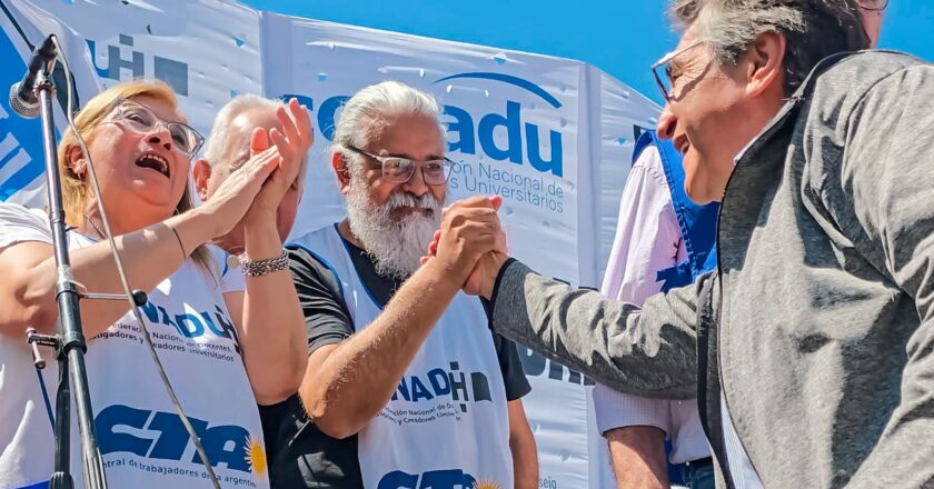 «No vamos a convalidar que se gobierne con vetos y decretos, vamos a una marcha federal», aseguró Godoy