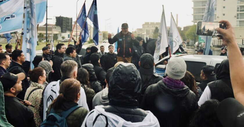 El Centro de Patrones de Pesca se suma al paro de transporte: «El gobierno quiere reemplazar el trabajo argentino por mano de obra precarizada de otros países»