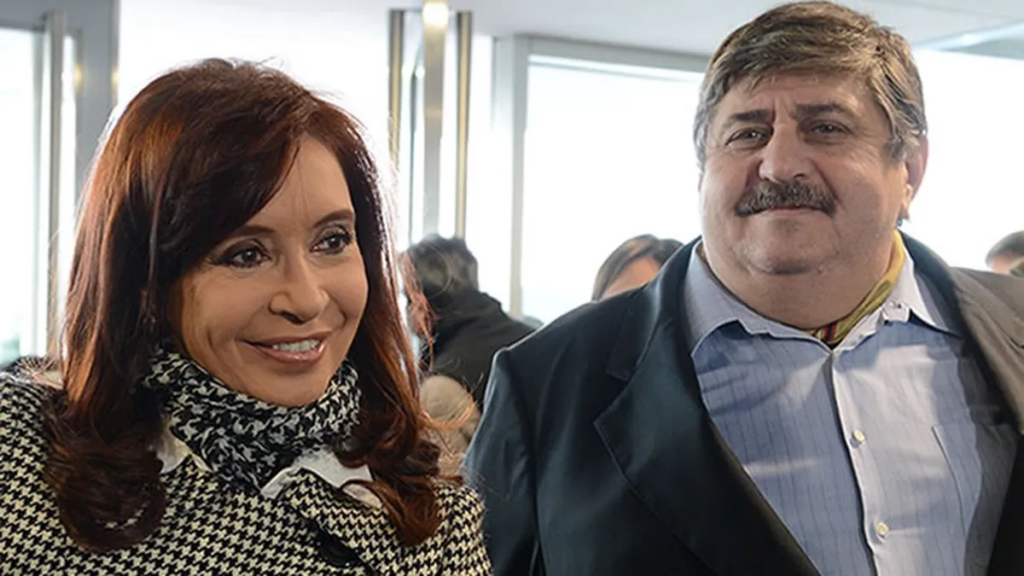 Pignanelli encabeza el apoyo sindical a CFK y advierte que si no conduce ella el PJ "vamos a correr el peligro de terminar como los compañeros radicales"