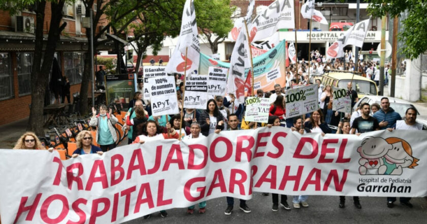 En lo que será la sexta jornada de paro en el Garrahan, los trabajadores darán una clase pública de RCP