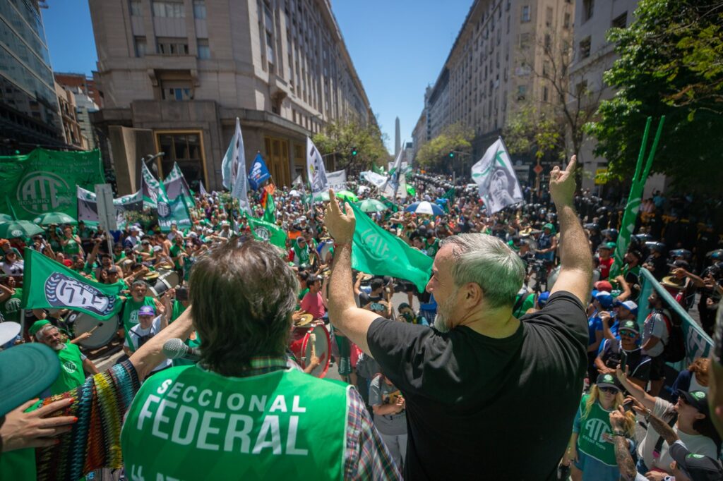 ATE convocó a nuevas protestas para este jueves y evalúa una nueva huelga general antes de fin de mes: "La última paritaria fue escandalosa"