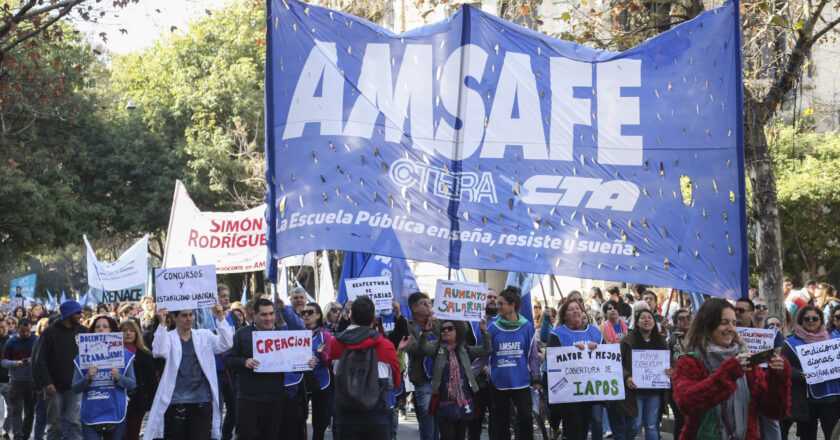 Gracias a la cautelar conseguida por CTERA, Santa Fe no le descontó el impuesto a las ganancias a los docentes