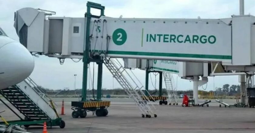 Intercargo: El sindicato de aeronáuticos APA apuntó contra el Gobierno por favorecer la privatización de una empresa superavitaria «para entregarla a los amigos»