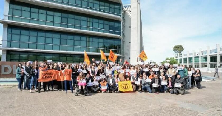 Crece el conflicto salarial entre trabajadores judiciales en todo el país y ya son seis las provincias con medidas de fuerza