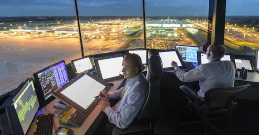 El gremio de controladores aéreos levantó el paro del fin de semana y el Gobierno consigue extender la pax aeronáutica